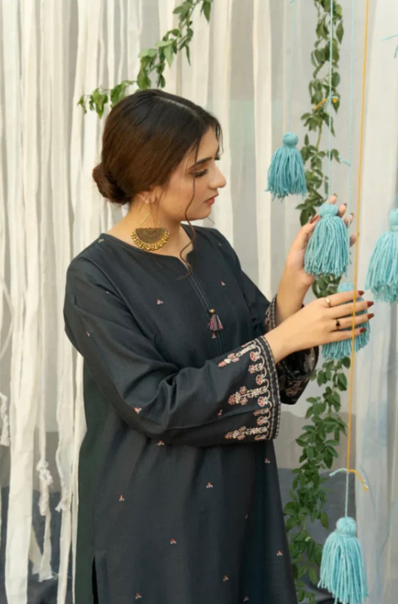 FINE-DHANAK EMBROIDERED 3PC D#1019