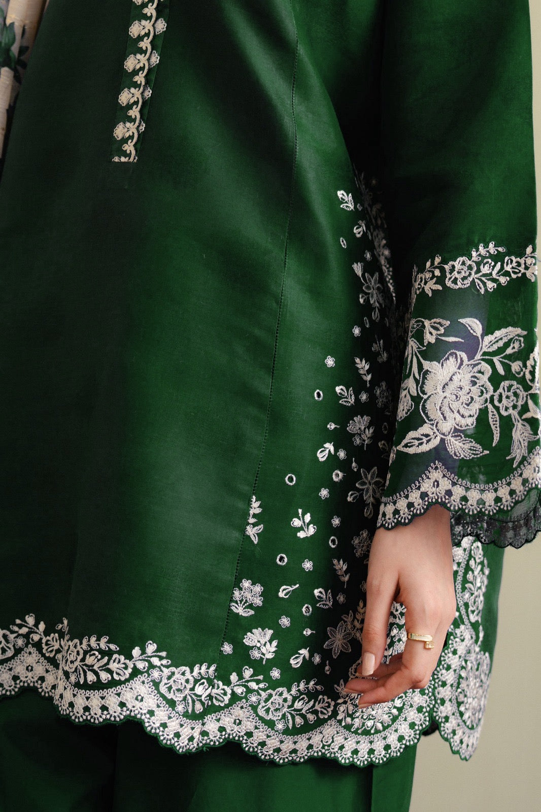 FINE-DHANAK 3PC D#1040