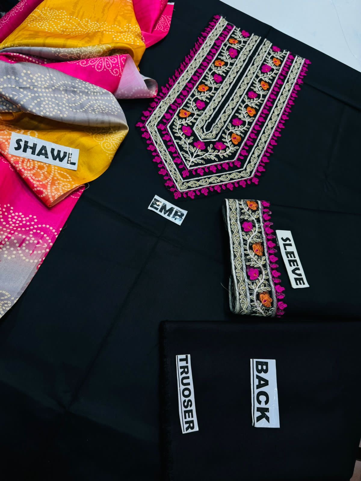 FINE-DHANAK 3PC D#1030