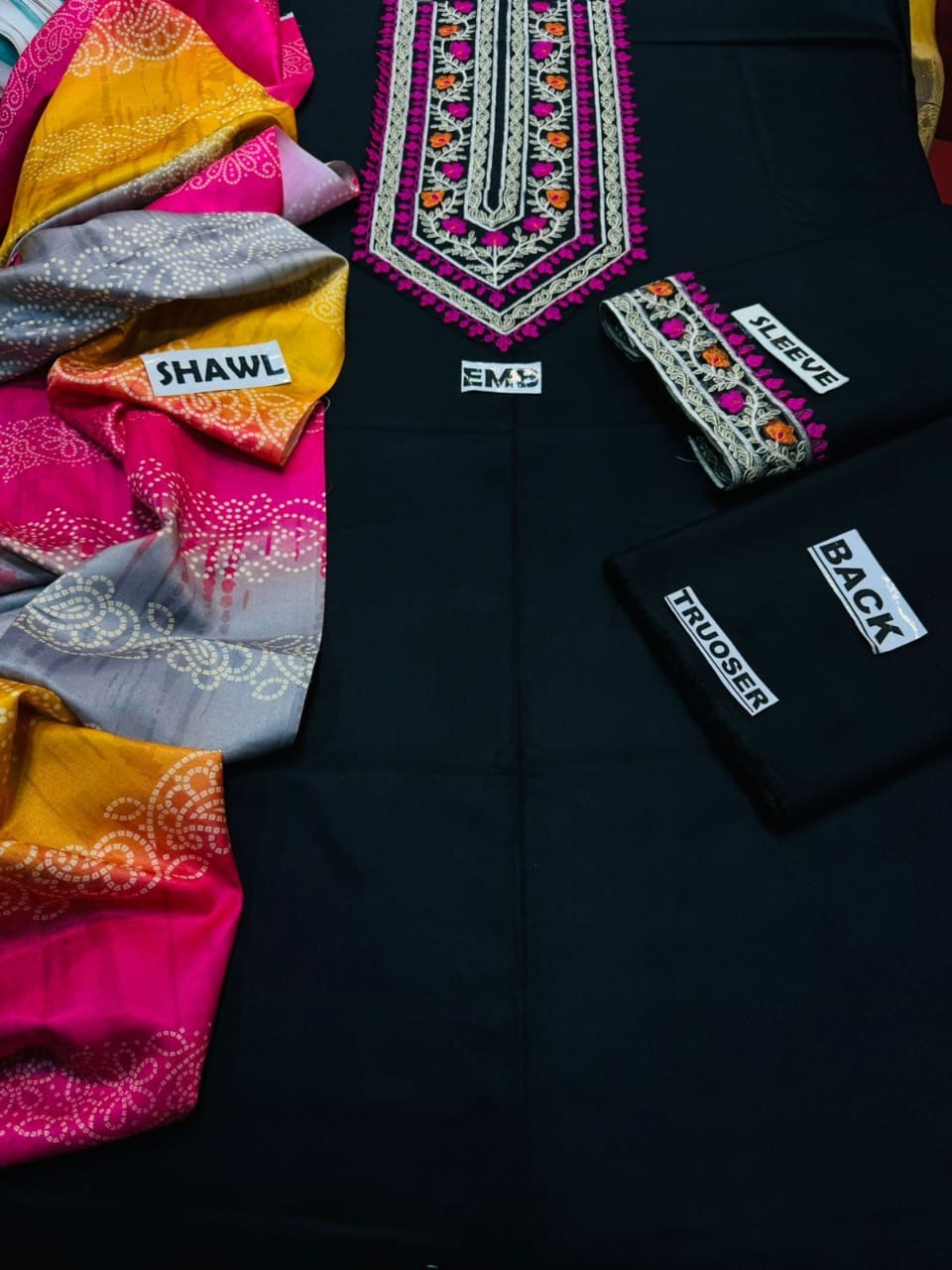 FINE-DHANAK 3PC D#1030